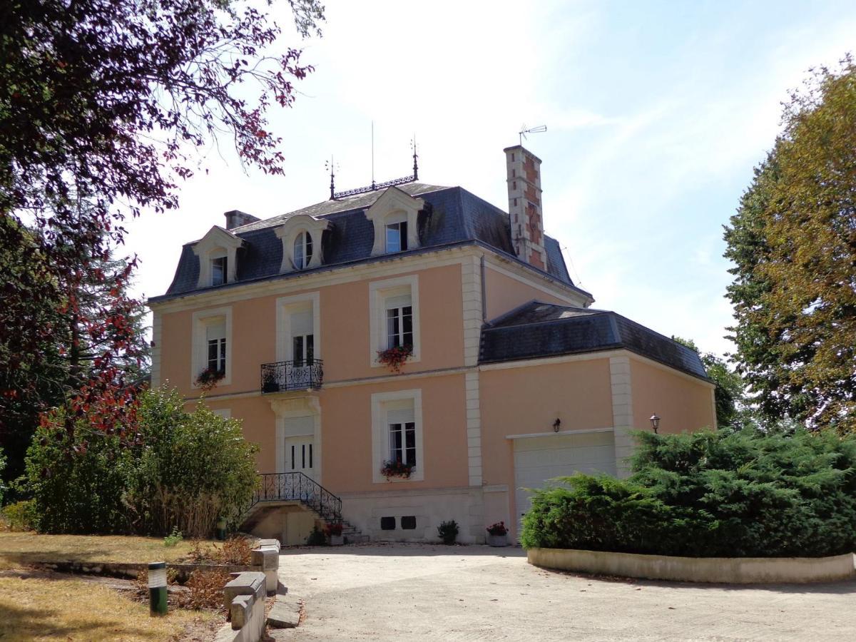 La Maison Ribotteau L'Isle-Jourdain  ภายนอก รูปภาพ